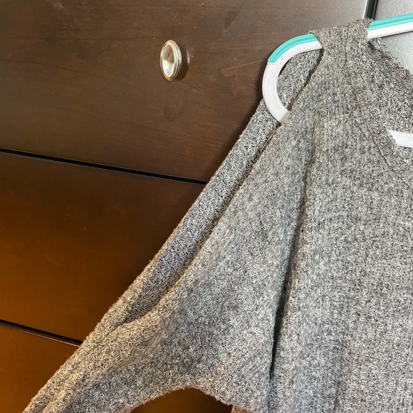 Gray off the shoulder sweater - Picture 2 of 3